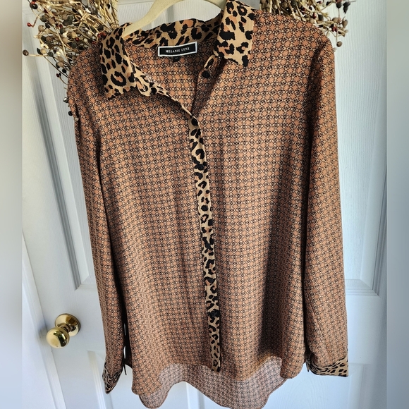 Melanie Lyne Leopard/ Geometrix Print Brown Women's Button Down Shirt Sz10 - Picture 2 of 7